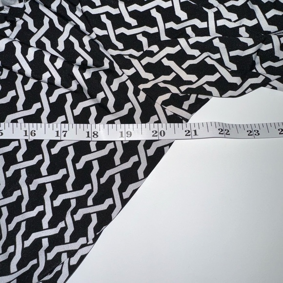 Laundry by Shelli Segal Black White Wrap Dress Size L Stretch Knit Long Sleeve - Picture 6 of 9